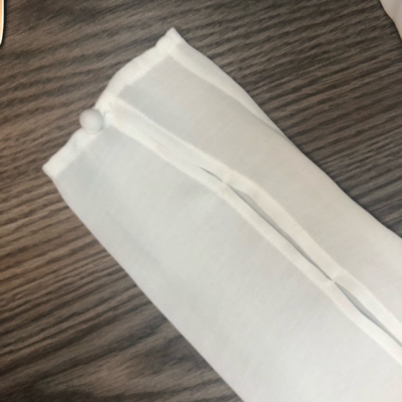 CAbi Perforated Top Size Medium - Picture 5 of 7